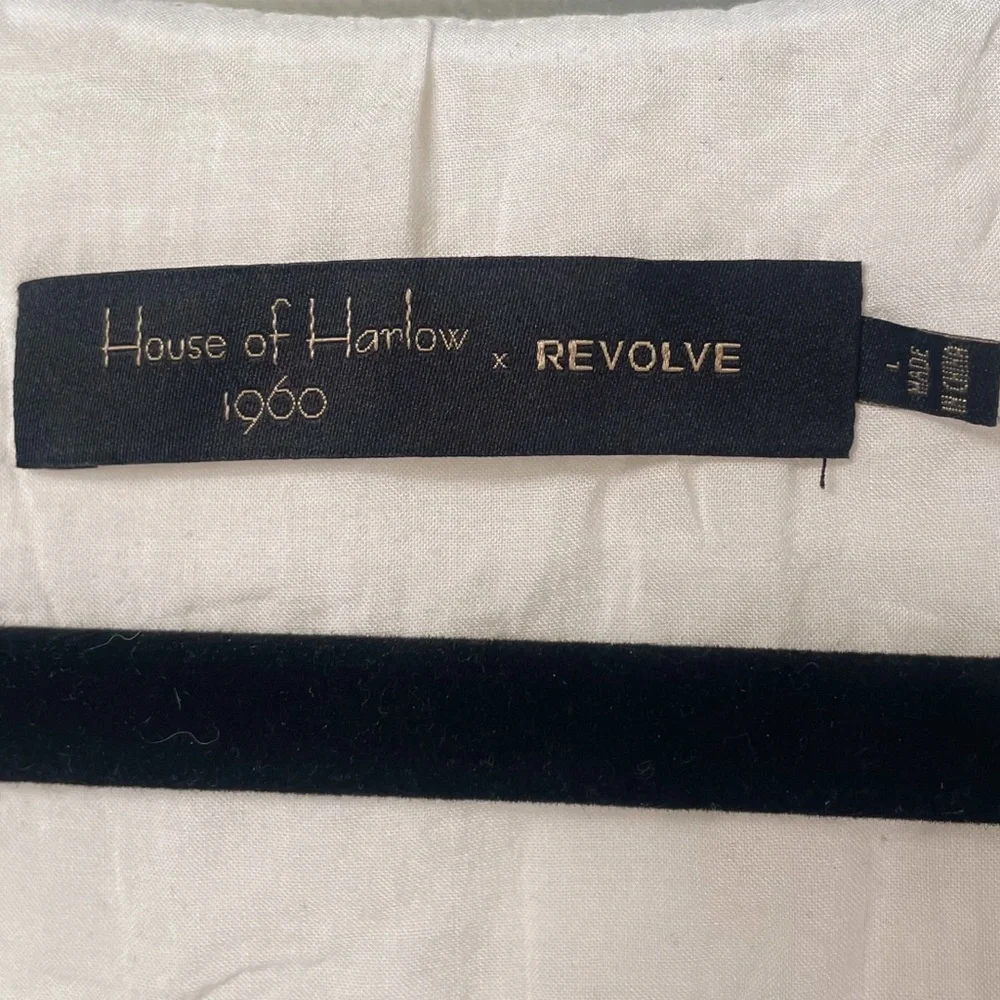 NWOT House of Harlow x Revolve crochet top - Picture 3 of 4